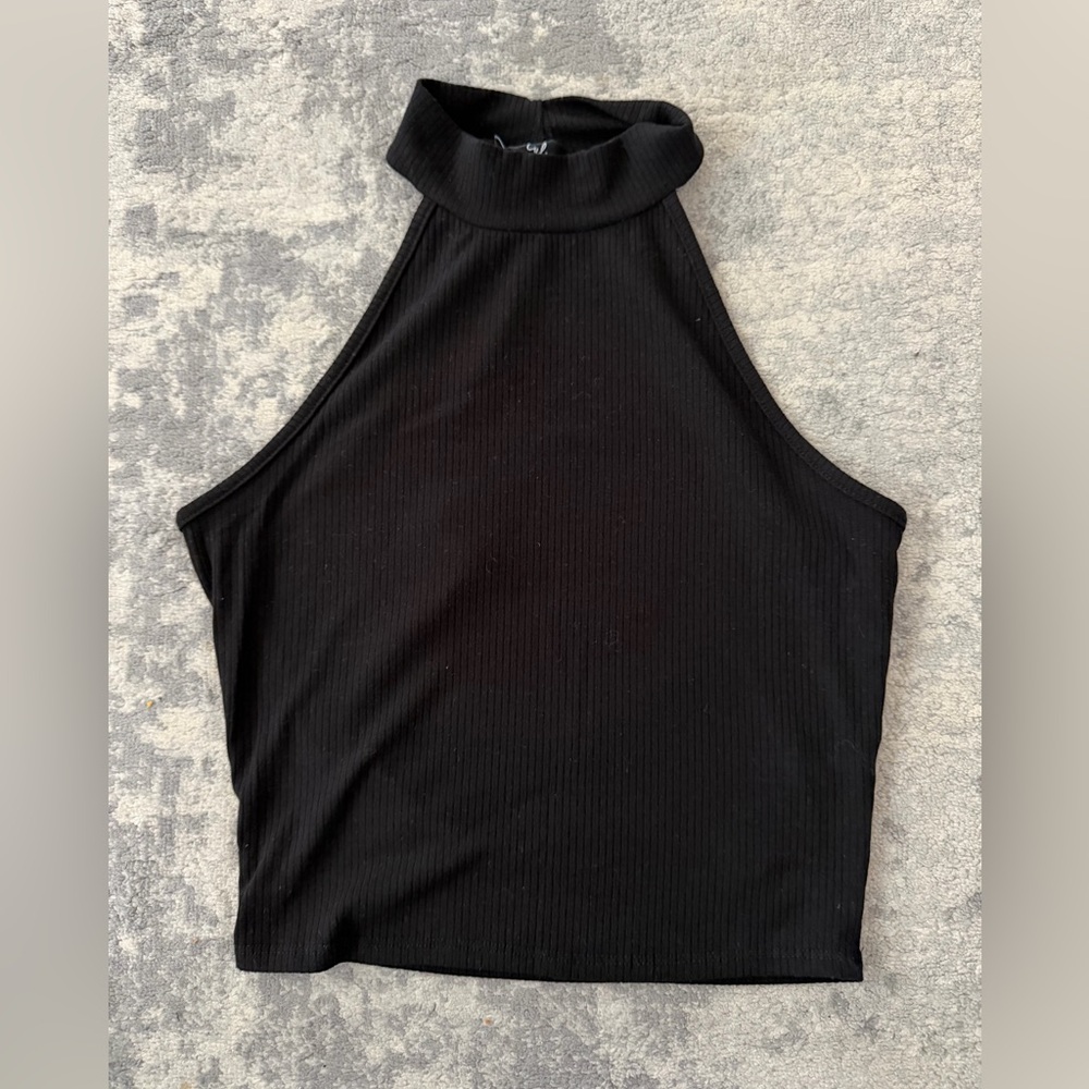 Lulu's Black Ribbed Halter Crop Top